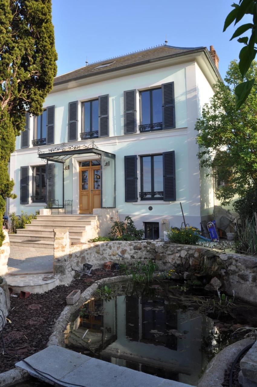 Maison D'Hotes Les Rainettes Breuillet  Exteriör bild