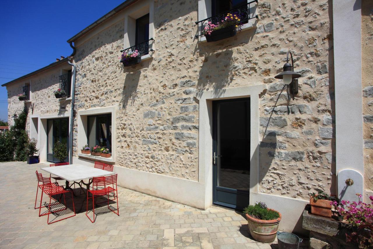 Maison D'Hotes Les Rainettes Breuillet  Exteriör bild